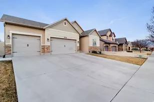 4736 W Kootenai Ct S, Riverton, UT 84096 - Photo 4