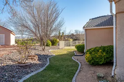 2261 W 1050 N, Hurricane, UT 84737 - Photo 50