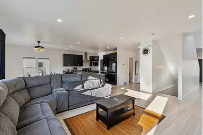 915 N Evelyn St, Farmington, UT 84025 - Photo 8