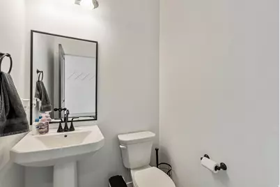 915 N Evelyn St, Farmington, UT 84025 - Photo 16