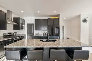 915 N Evelyn St, Farmington, UT 84025 - Photo 10