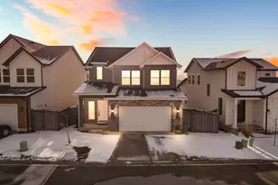 915 N Evelyn St, Farmington, UT 84025 - Photo 1