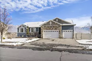 771 W Mare Cir, Kaysville, UT 84037 - Photo 2