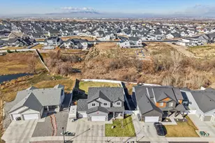 203 N 1900 W, Mapleton, UT 84664 - Photo 2