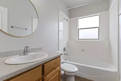 39 E 1500 S, Perry, UT 84302 - Photo 18