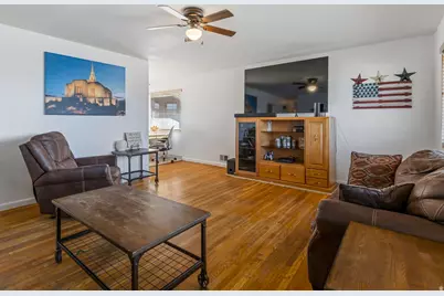 5362 S 2050 W, Roy, UT 84067 - Photo 6