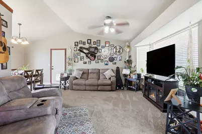 831 S 560 W, Tremonton, UT 84337 - Photo 2