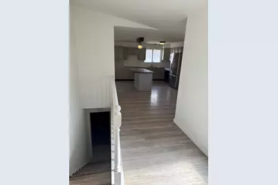 997 E 825 N, Layton, UT 84040 - Photo 4