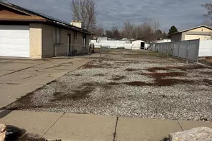 997 E 825 N, Layton, UT 84040 - Photo 30