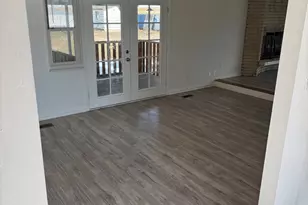 997 E 825 N, Layton, UT 84040 - Photo 6