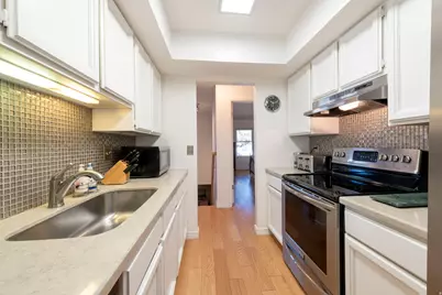 2404 E 4500 S, Holladay, UT 84117 - Photo 12