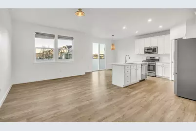 1058 S Lilac Way, Mapleton, UT 84664 - Photo 2