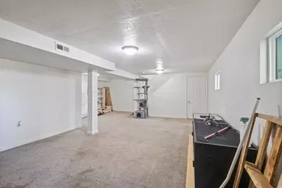 141 N Pinehurst Ave E, Tooele, UT 84074 - Photo 12