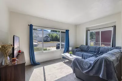 141 N Pinehurst Ave E, Tooele, UT 84074 - Photo 4