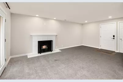 875 E Arrowhead Ln S #47, Murray, UT 84107 - Photo 2