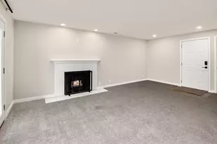 875 E Arrowhead Ln S, Murray, UT 84107 - Photo 2