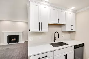 875 E Arrowhead Ln S, Murray, UT 84107 - Photo 10