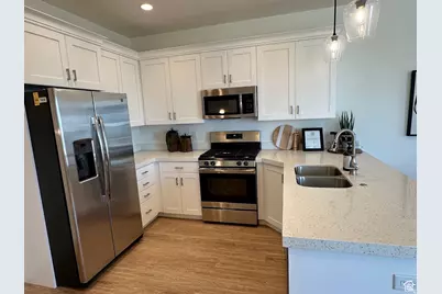 2203 W Swift Fox Dr #272, Lehi, UT 84048 - Photo 2