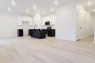 3517 W 4835 S, Roy, UT 84067 - Photo 8