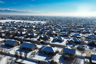 1392 W 2175 S, Syracuse, UT 84075 - Photo 32