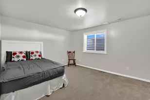 1392 W 2175 S, Syracuse, UT 84075 - Photo 26