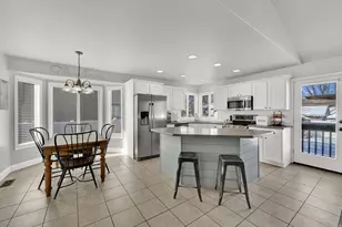 1392 W 2175 S, Syracuse, UT 84075 - Photo 10