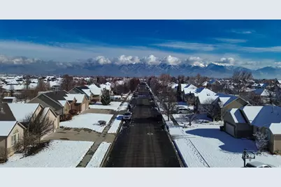 1392 W 2175 S, Syracuse, UT 84075 - Photo 36