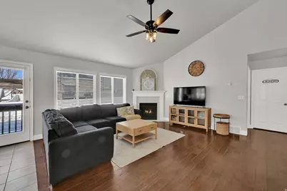 1392 W 2175 S, Syracuse, UT 84075 - Photo 6