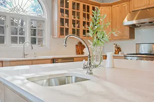 2051 E Normandywoods Ct, Holladay, UT 84117 - Photo 6