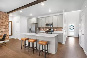 933 W Lucky Clover Dr N, Saratoga Springs, UT 84045 - Photo 2