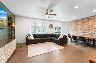 933 W Lucky Clover Dr N, Saratoga Springs, UT 84045 - Photo 6