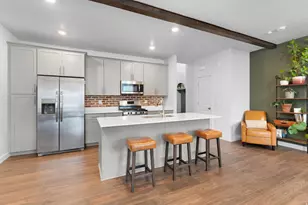 933 W Lucky Clover Dr N, Saratoga Springs, UT 84045 - Photo 2