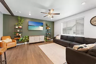 933 W Lucky Clover Dr N, Saratoga Springs, UT 84045 - Photo 4