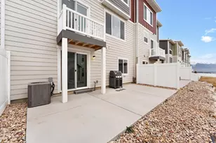 933 W Lucky Clover Dr N, Saratoga Springs, UT 84045 - Photo 22