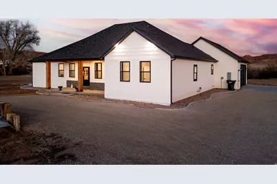 2624 N 1500 E, Roosevelt, UT 84066 - Photo 2