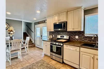 1886 W Ben Air Dr, Taylorsville, UT 84129 - Photo 6