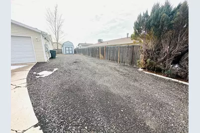 869 E 1325 N, Ogden, UT 84404 - Photo 16