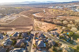 345 E 1575 S, Washington, UT 84780 - Photo 56