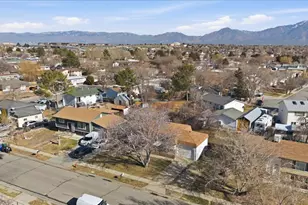 6635 S Somerset Dr, West Jordan, UT 84084 - Photo 46