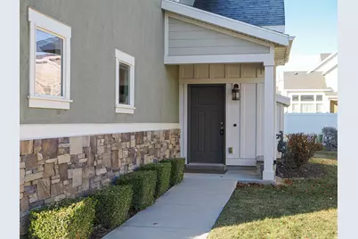 12738 S Park Run Ct W, Riverton, UT 84065 - Photo 2