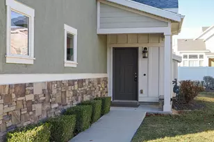 12738 S Park Run Ct W, Riverton, UT 84065 - Photo 2