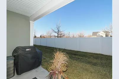 12738 S Park Run Ct W, Riverton, UT 84065 - Photo 6