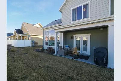 12738 S Park Run Ct W, Riverton, UT 84065 - Photo 4