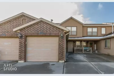 133 W Arlington Way, Harrisville, UT 84414 - Photo 2