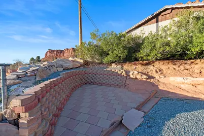 339 W Sandstone Cir, Saint George, UT 84770 - Photo 32