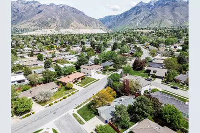 2544 E Promenade Dr S, Cottonwood Heights, UT 84121 - Photo 10