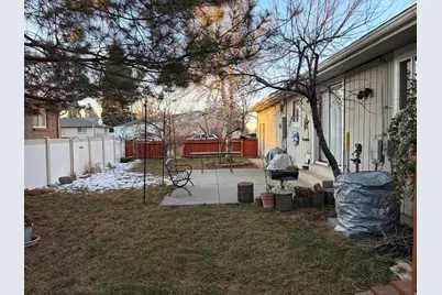 2544 E Promenade Dr S, Cottonwood Heights, UT 84121 - Photo 36