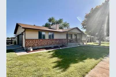 1125 W 700 N, Clearfield, UT 84015 - Photo 2
