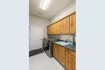 1654 N Starling Cir, Saint George, UT 84770 - Photo 20