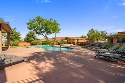 1654 N Starling Cir, Saint George, UT 84770 - Photo 40